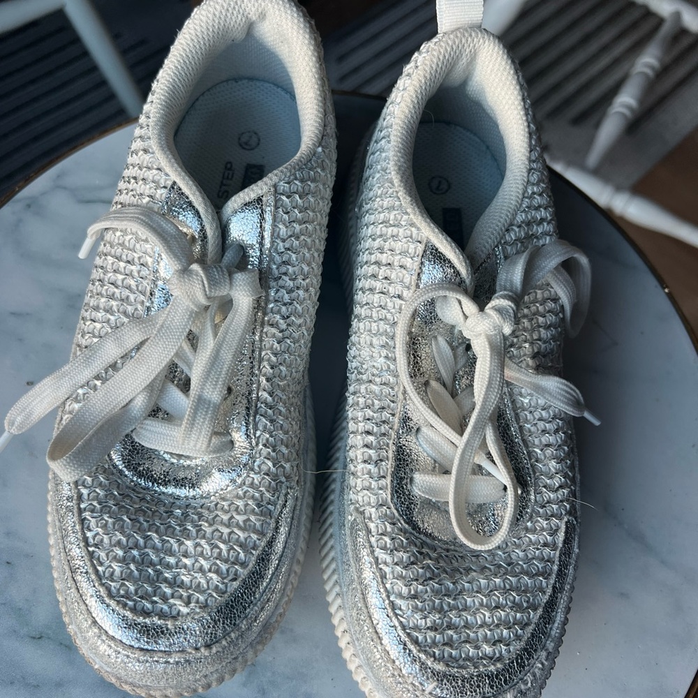Lucky Step Shimmering Silver Sneakers
